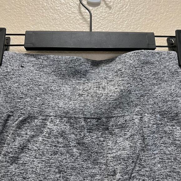 Victoria's Secret PINK Seamless Gray High Waisted Mesh Ankle Leggings Sz Medium - Picture 7 of 12